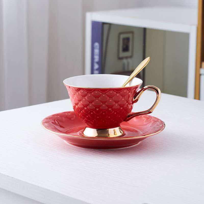 Tea Cup & Saucer - Red / Gold